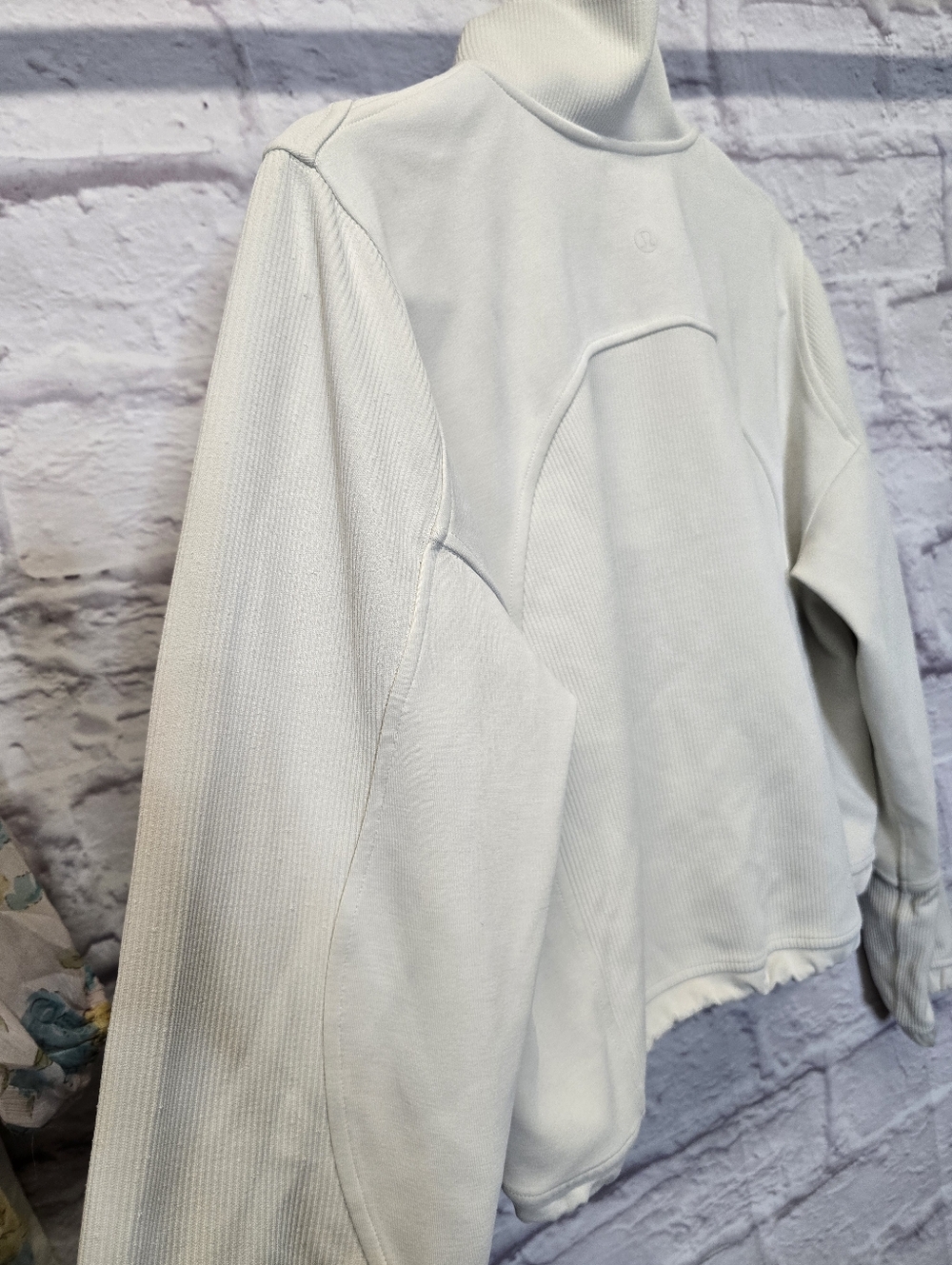$118 Lululemon Brushed Softstreme Half Zip Pullover Size 6 - Picture 9 of 15